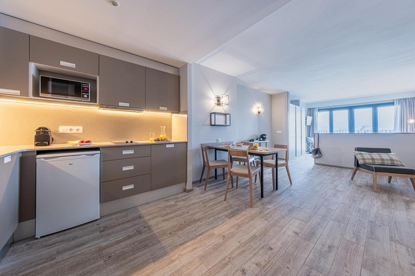 Apartamentos Caribou Pas De La Casa Exteriör bild